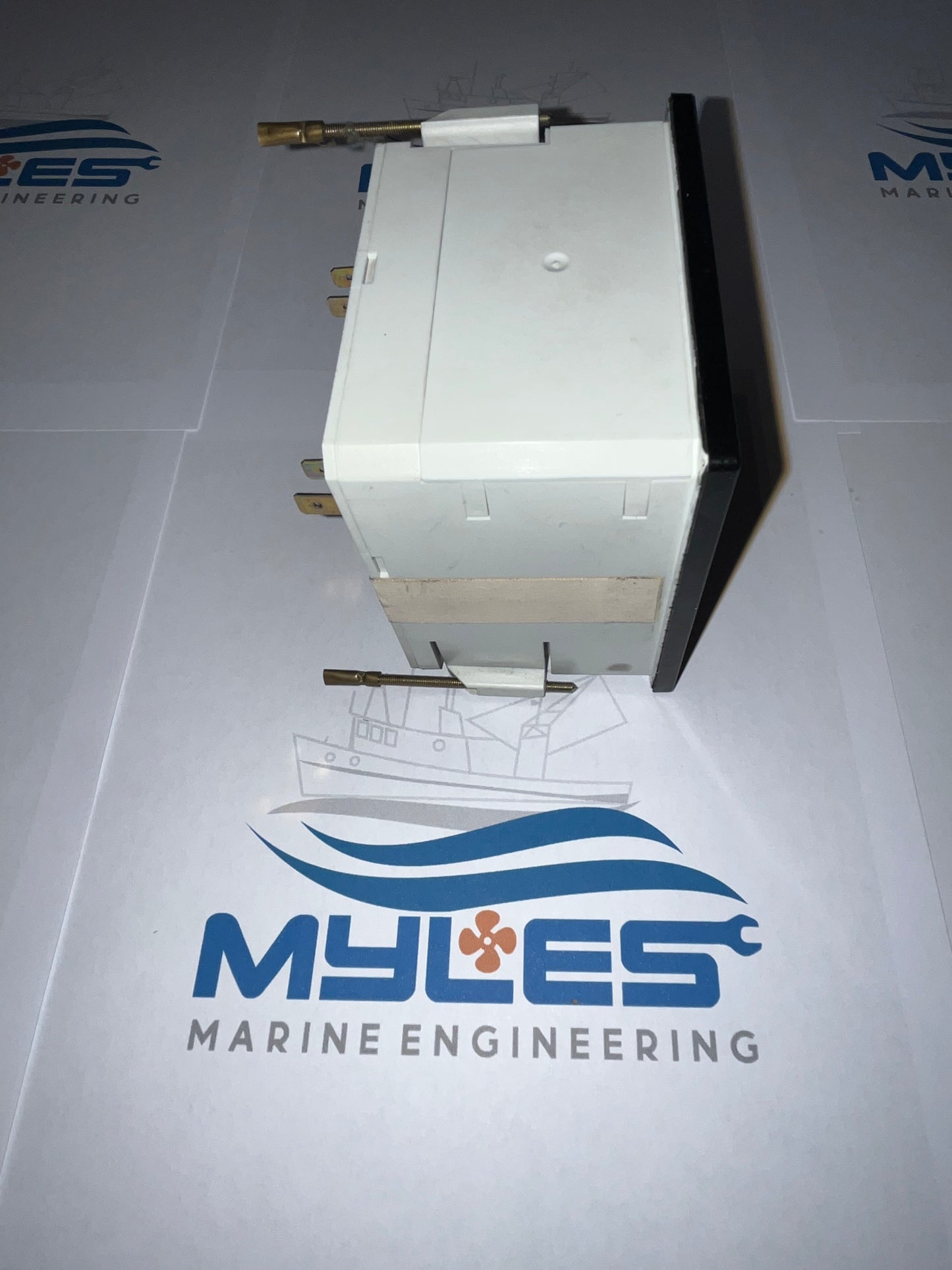 Pre owned - MTU TACHO EA 96X96.2 s | W S4 DW 0…+10 V;0-2500 min-1 ; 0035364710 - Myles Marine Engineering