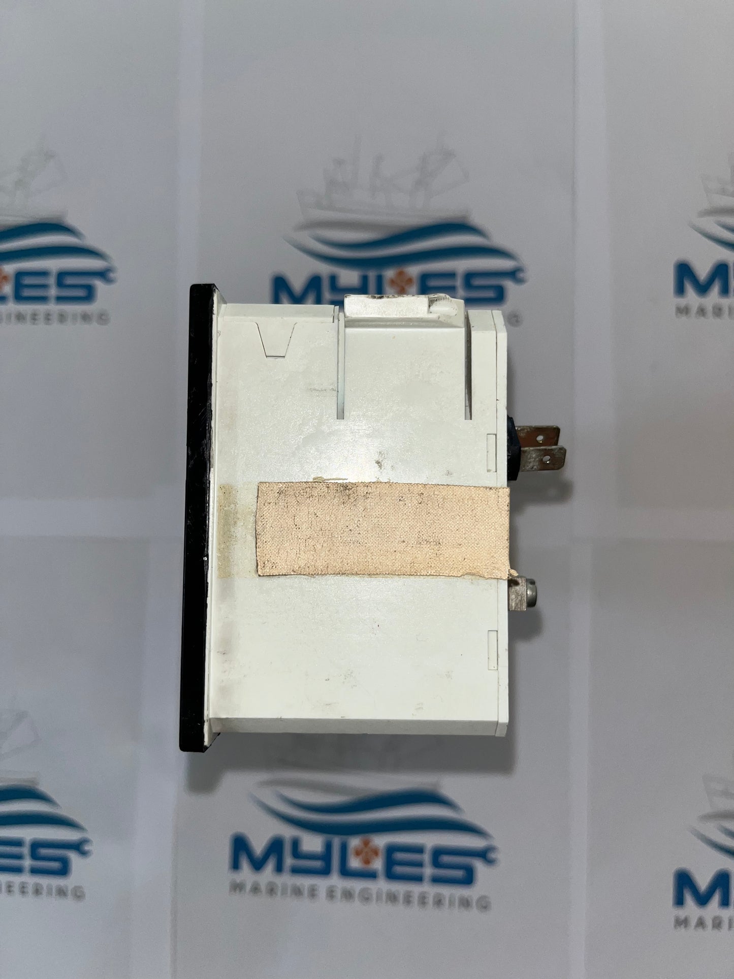 Pre owned - MTU TACHO EA 96X96.2 s | W S4 DW 0…+10 V;0-2500 min-1 ; 0035364710 - Myles Marine Engineering