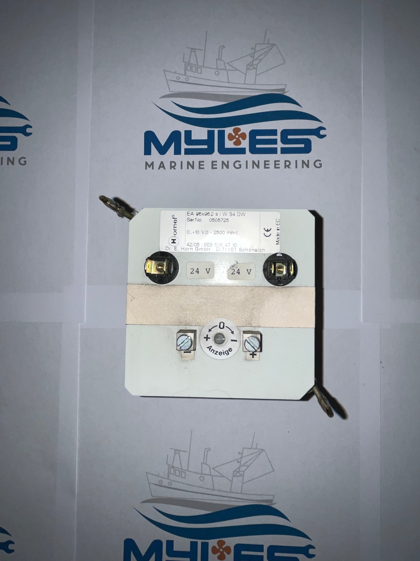 Pre owned - MTU TACHO EA 96X96.2 s | W S4 DW  0…+10 V;0-2500 min-1 ; 0035364710 - Myles Marine Engineering 