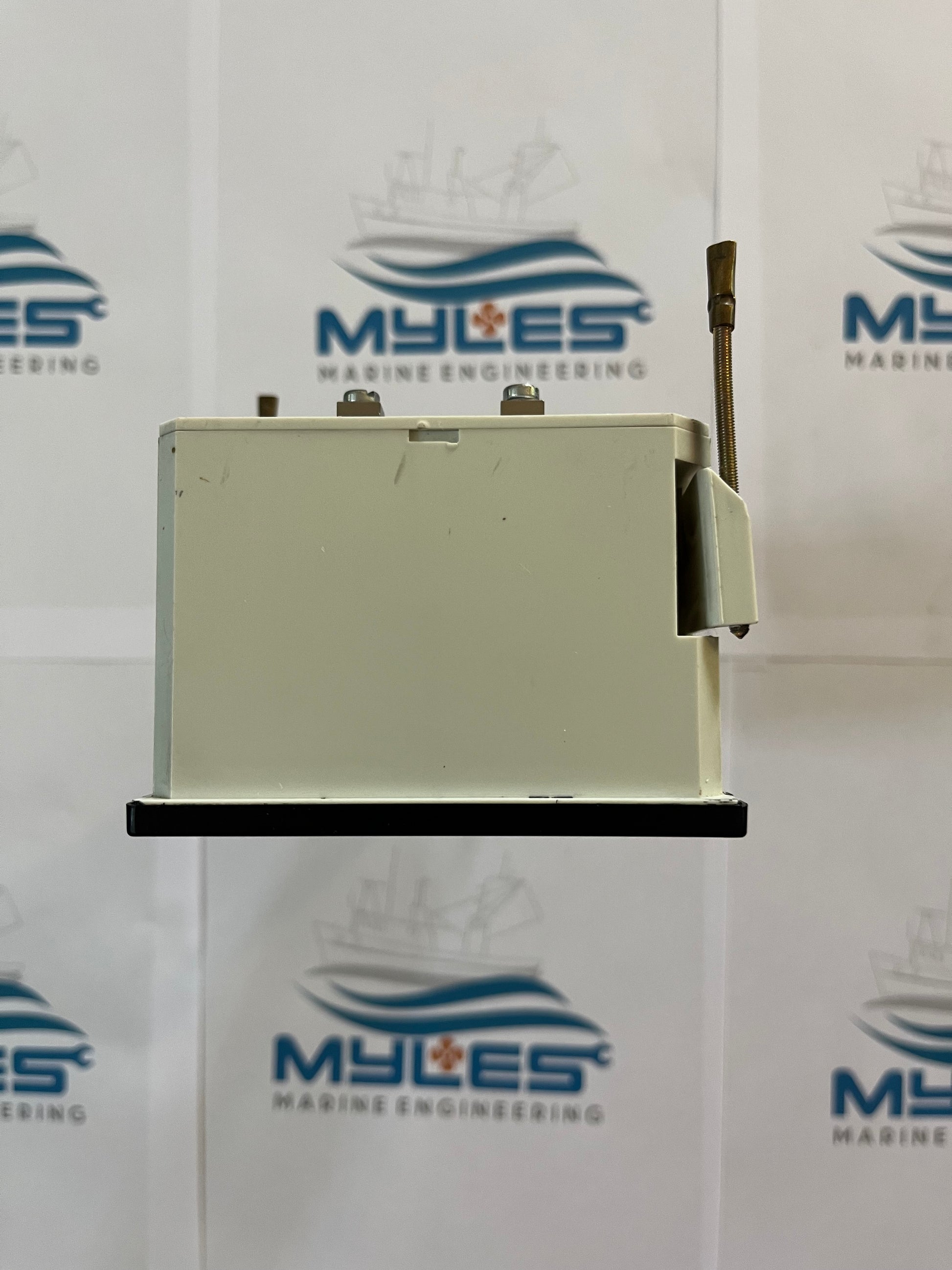 Pre owned - MTU TACHO EA 96X96.2 s | W S4 DW  0…+10 V;0-2500 min-1 ; 0035364710 - Myles Marine Engineering 