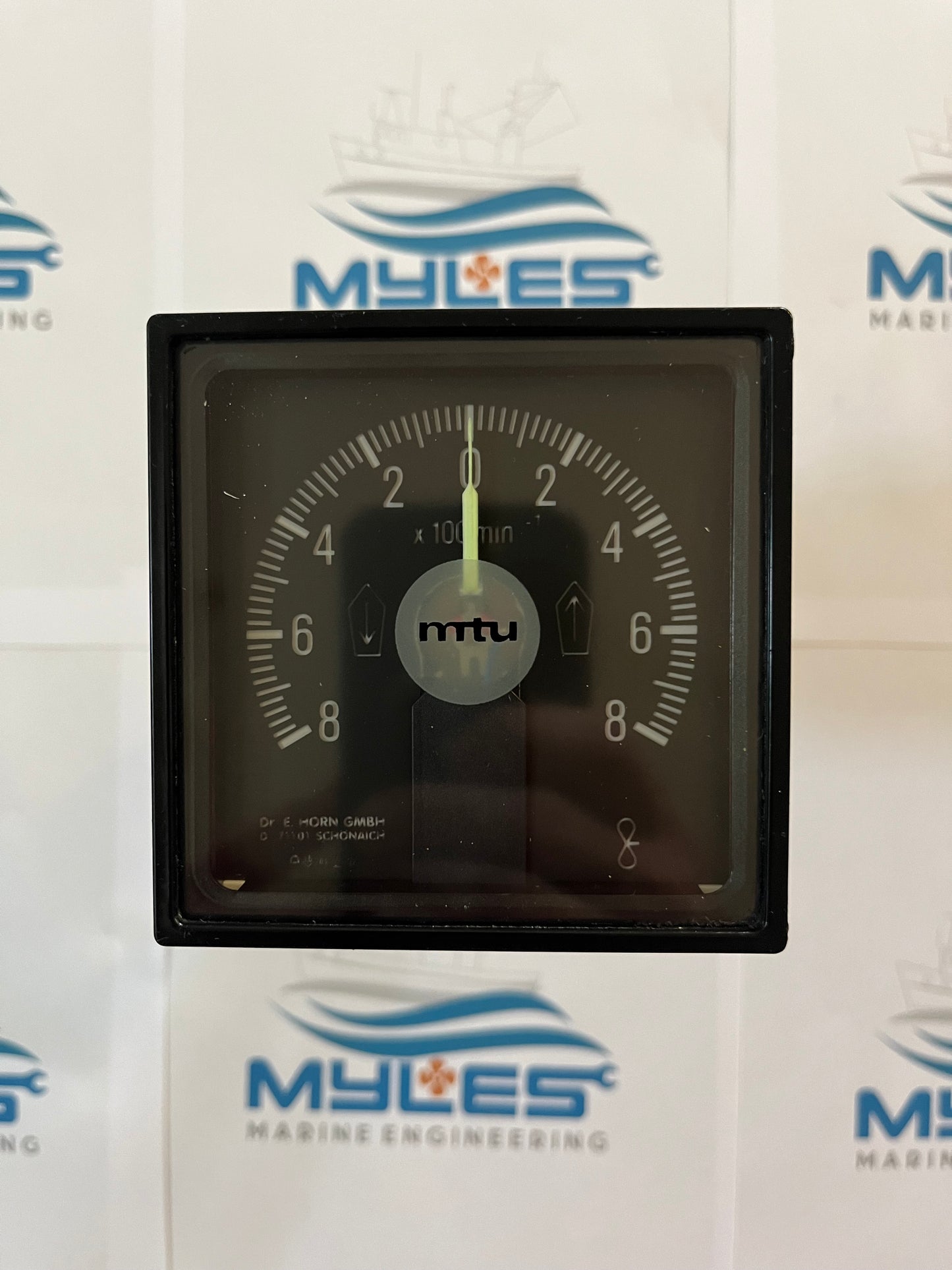 Pre owned - MTU TACHO EA 96X96.2 s | W S4 DW  0…,+/-+10 V;800 - 0 - 800 min-1 ; 0035365210 - Myles Marine Engineering 